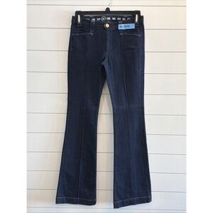 Earnest Sewn Women's Mid Rise Flare Pintuck Leg  Denim Jeans Sz 27 (act 30X34.5)